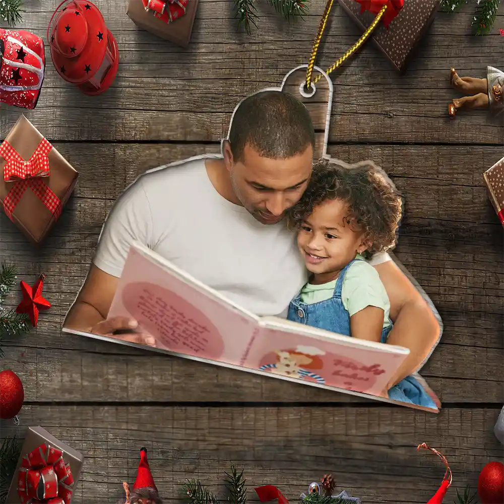 CustomPhotoReadingLovers PersonalizedAcrylicPhotoOrnament TG055 CLA1482 MOCKUPWEB5