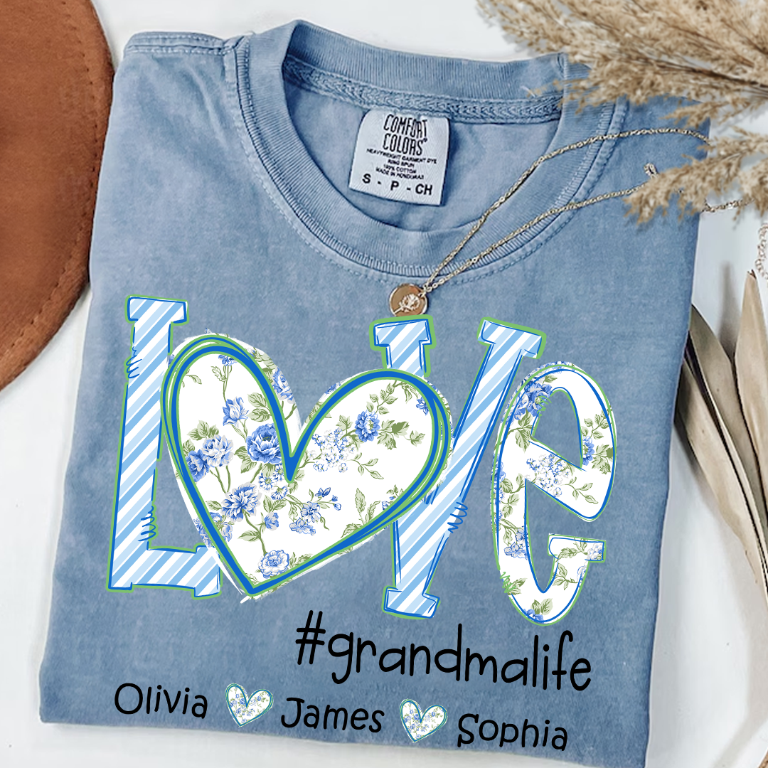 Love grandmalife Personalized Grandma Shirt Floral Print Comfort Colors Tee Custom Grandmother Gift with Grandkids Names_Blue Jean_S 1 FTdnQ