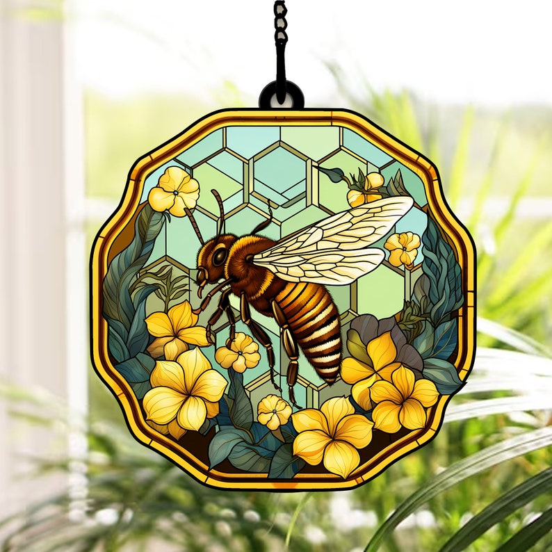 FamilyStore Bee Making Honey From Yellow Flower - Gift For Friends, Family Members - Window Hanging Suncatcher Ornament