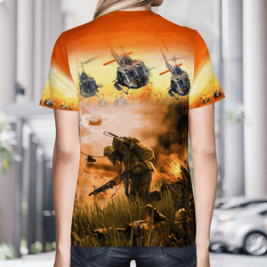 Veterans Bell UH-1 Vietnam Veteran T-Shirt