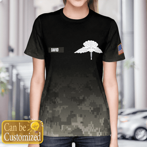 Personalized Veteran Military Freefall Parachutist Badge T-Shirt