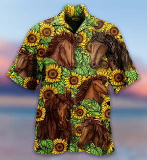 Horse And Sunflowers Amazing - Hawaiian Shirt