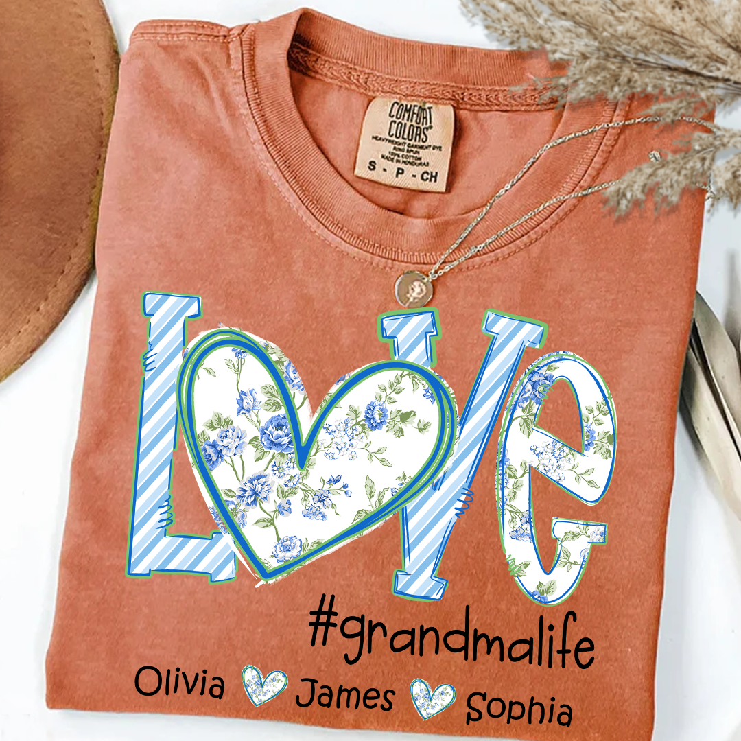 Love grandmalife Personalized Grandma Shirt Floral Print Comfort Colors Tee Custom Grandmother Gift with Grandkids Names_Yam_S 1 vdpvN