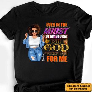 Queen's Midst Through the Storm, God Work's it Out  - Personalized T-shirt- Juneteenth, Birthday Gift For Black Woman | GR3