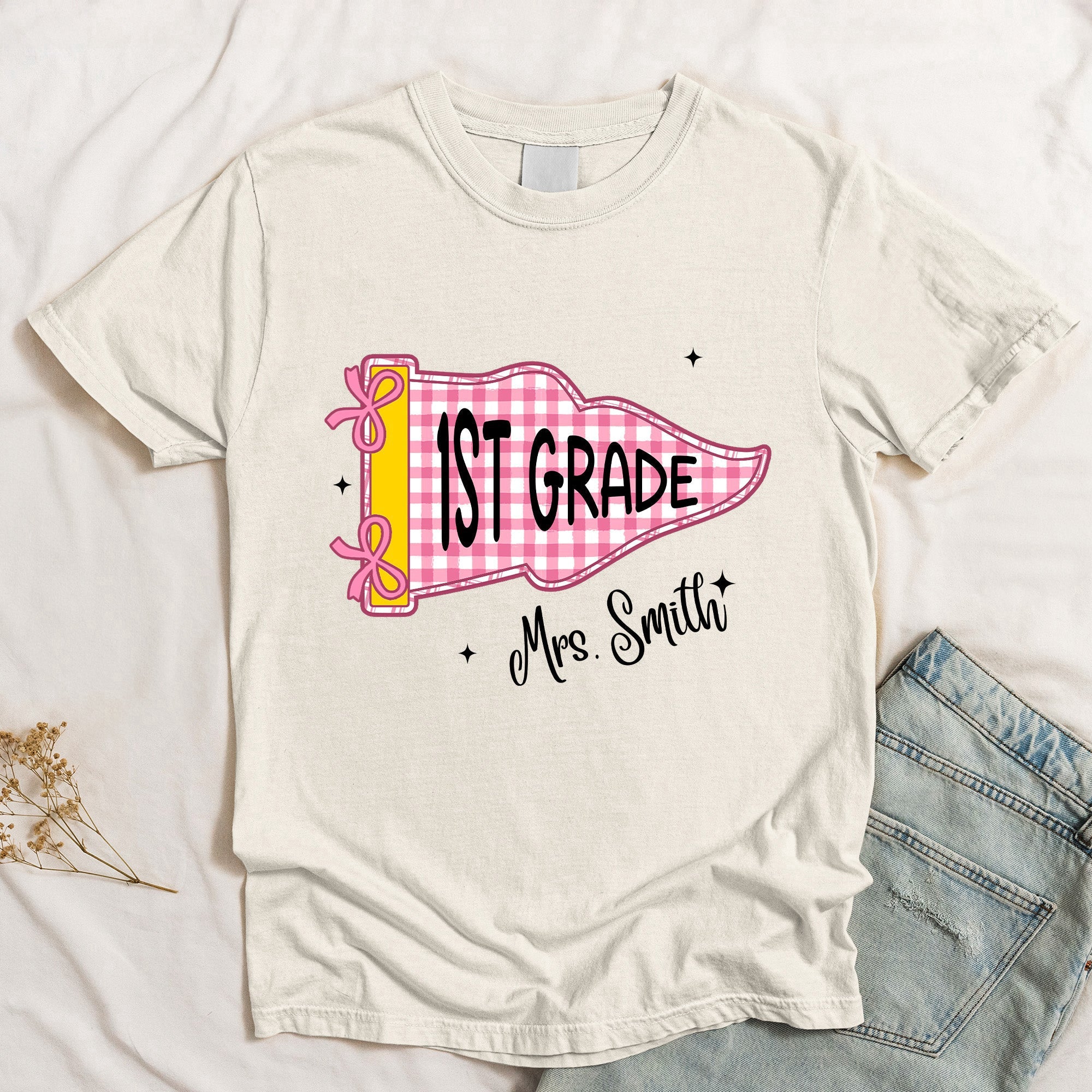 Teacher_Team_Pennant_Flag_Personalized_Shirt_4_5694c7d2 6815 4e34 92ab 8e18f38b7c52