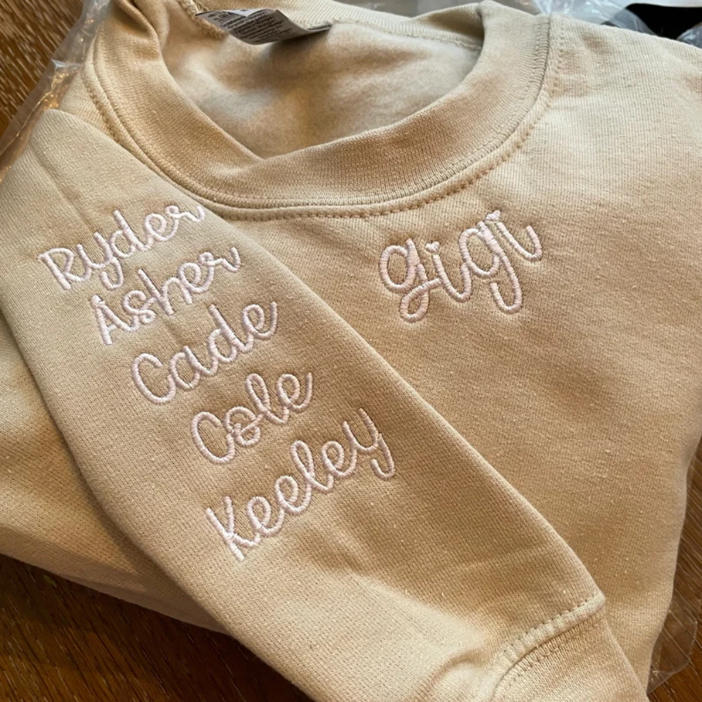 Custom Gigi With Kid Basic On Neckline And Sleeve - Gift For Mom, Grandmother - Embroidered Sweatshirt