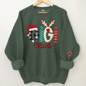 Custom Family Name Gigi 3 Claus - Personalized Sweatshirt - Best Christmas Gift For Grandma, Mom, Family Member - NH96