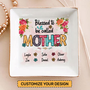 Blessed To Be Called Grandma - Personalized Jewelry Dish - Gift For Grandma, Mom, Girlfriend, Wife, Bestie, Sister - NH96