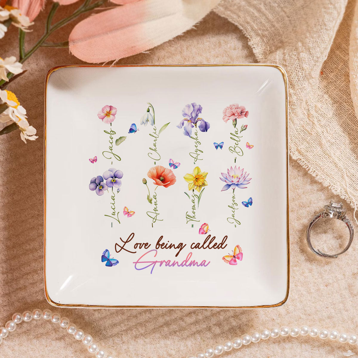 Love Being Called Grandma - Personalized Jewelry Dish - Gift For Grandma, Mom, Girlfriend, Wife, Bestie, Sister - NH96